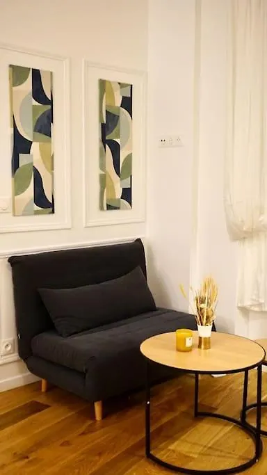 Apartment Du Theatre Rez De Chaussee *